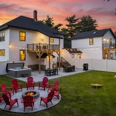 Seavey Compound: Location! Sleeps 26, 2 Hot Tubs, Game Rm, Dogs