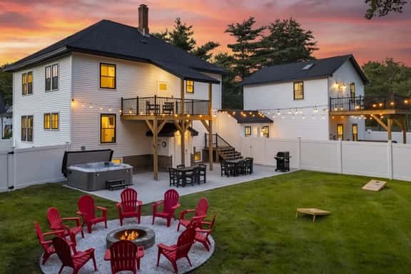 Seavey Compound: Location! Sleeps 26, 2 Hot Tubs, Game Rm, Dogs - Image 1