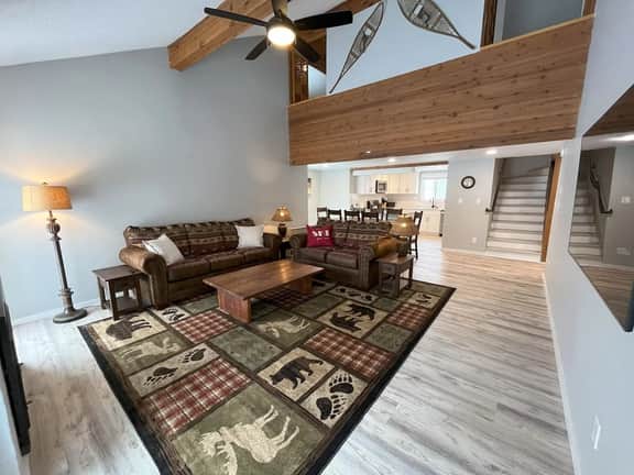 Jay Peak Luxury Tramside Condo | Ski-In/Out | Walk Everywhere | Steps to Waterpark | Dog Friendly - Image 2
